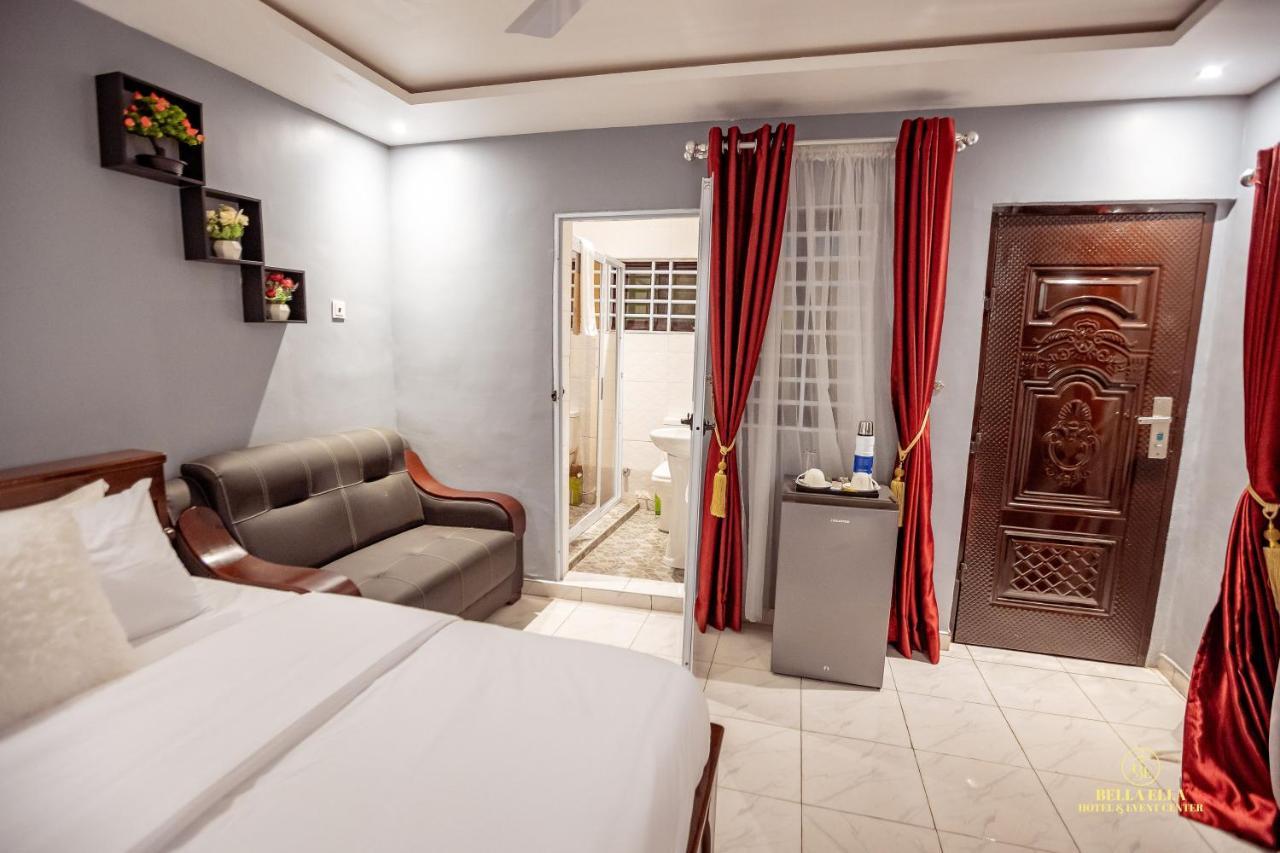 Bella Ella Hotel & Event Center Kasoa Екстер'єр фото