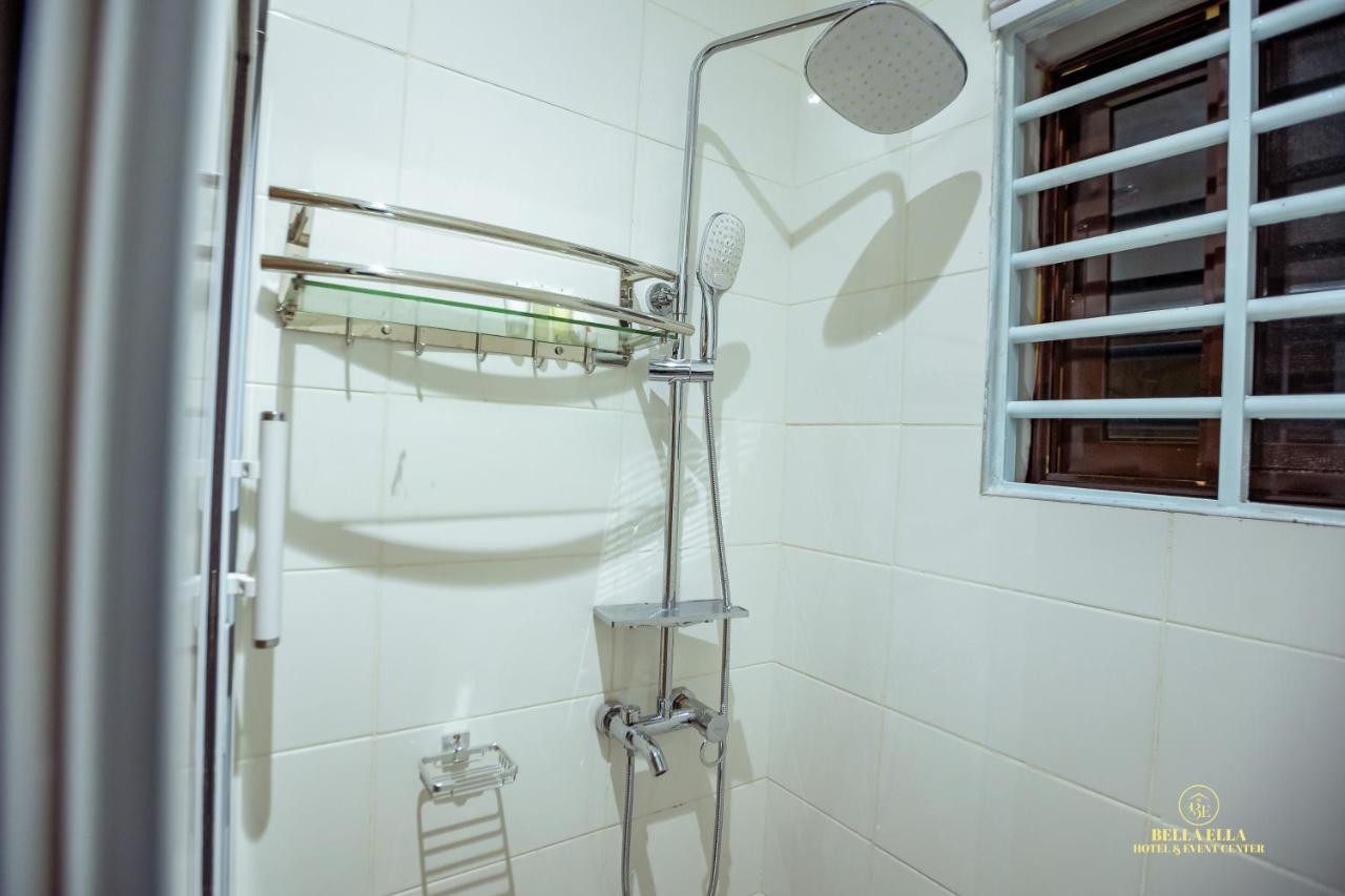 Bella Ella Hotel & Event Center Kasoa Екстер'єр фото