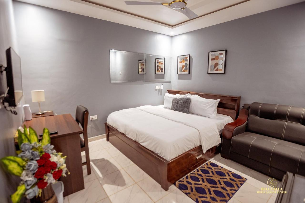 Bella Ella Hotel & Event Center Kasoa Екстер'єр фото